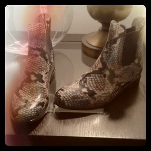 Lauren by Ralph Lauren